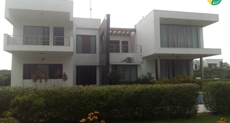 5-BR farmhouse in New Delhi, New Delhi 2